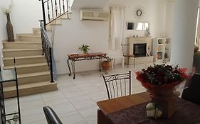 Zenberry House